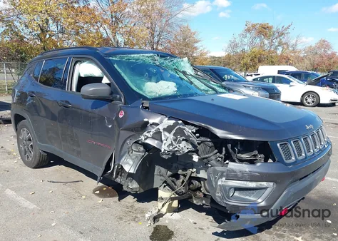 2020 Jeep Compass Trailhawk 4X4 from USA, damaged, VIN 3C4NJDDB2LT232757